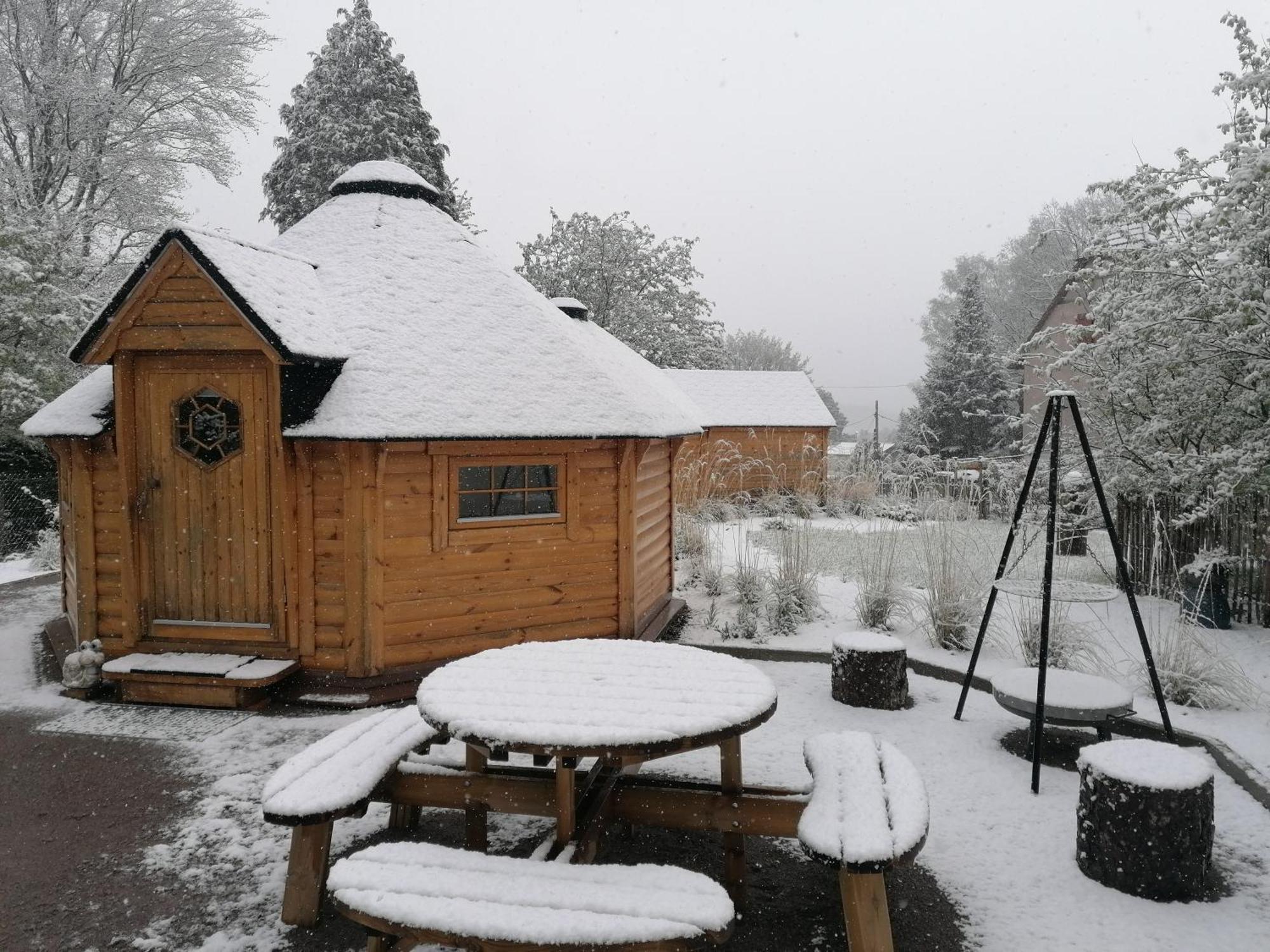 Chalet Kota Finlandais Dans La Vallee De La Bruche Proche De La Nature.